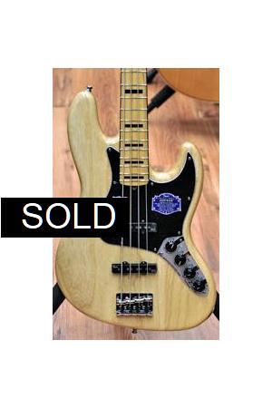 Fender American Deluxe Jazz Bass Natural Maple Fender American Deluxe Jazz Bass Natural Maple